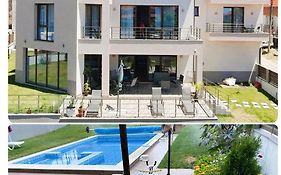 The Hillside Villa